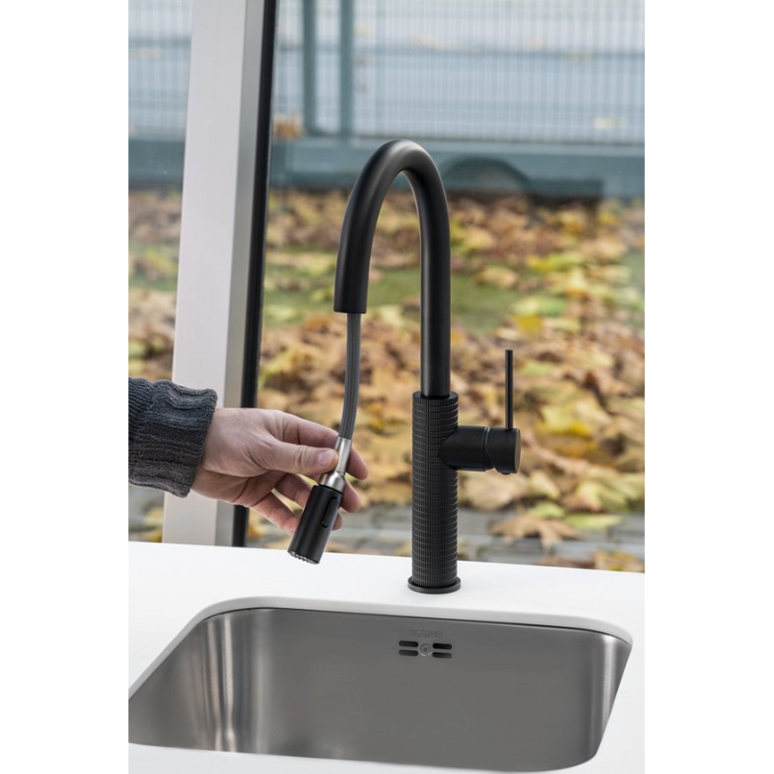 Sapho - Grifo de fregadero con rociador extraíble FLAWO mate negro