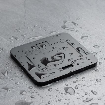 Enchufe de suelo empotrable de exterior IP55 rectangular negro