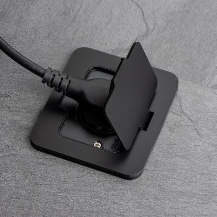Enchufe de suelo empotrable de exterior IP55 rectangular negro