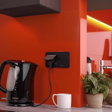 Enchufe doble de suelo empotrado para exterior IP55 rectangular negro