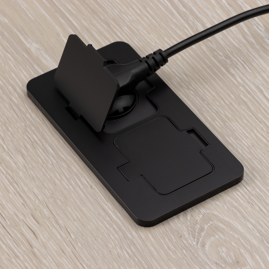 Enchufe doble de suelo empotrado para exterior IP55 rectangular negro