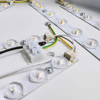 Plafón LED regulable LED/36W/230V 3000-6000K + control remoto