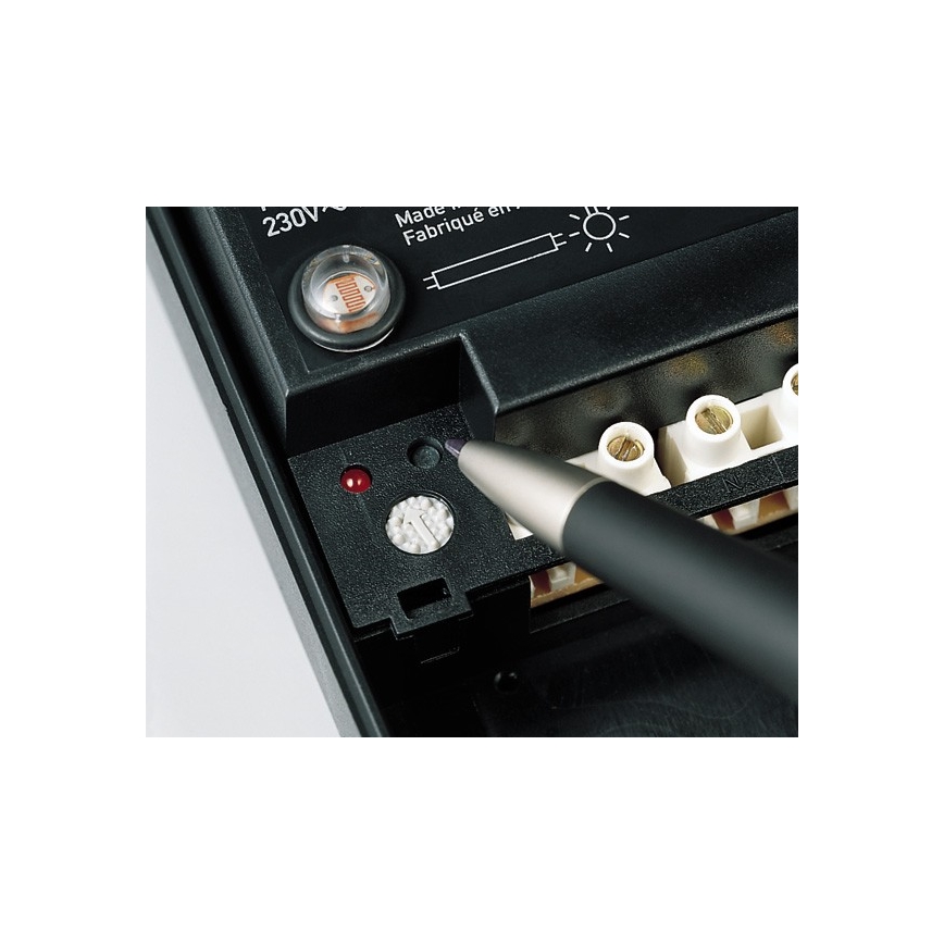 STEINEL 550516 - Interruptor crepuscular NightMatic 3000 Vario negro IP54