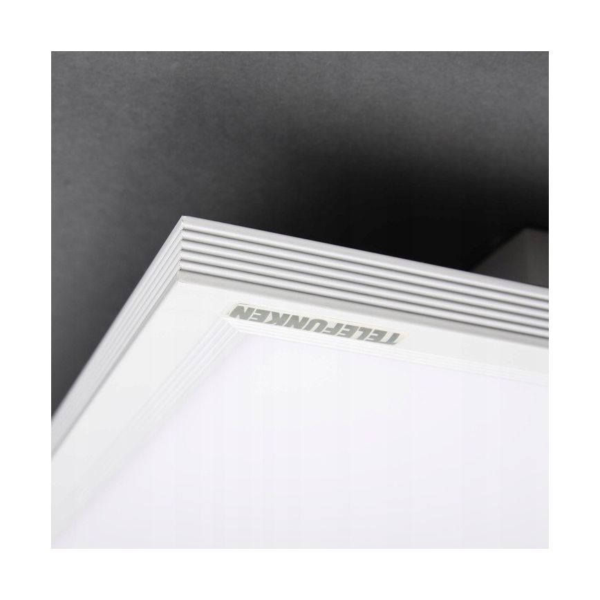 Telefunken 301506TF - LED RGBW Panel regulable LED/18W/230V 4000K + control remoto