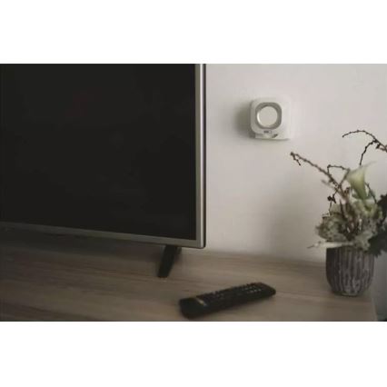 Timbre inalámbrico con enchufe integrado 230V + 1xCR2032 IP44 blanco