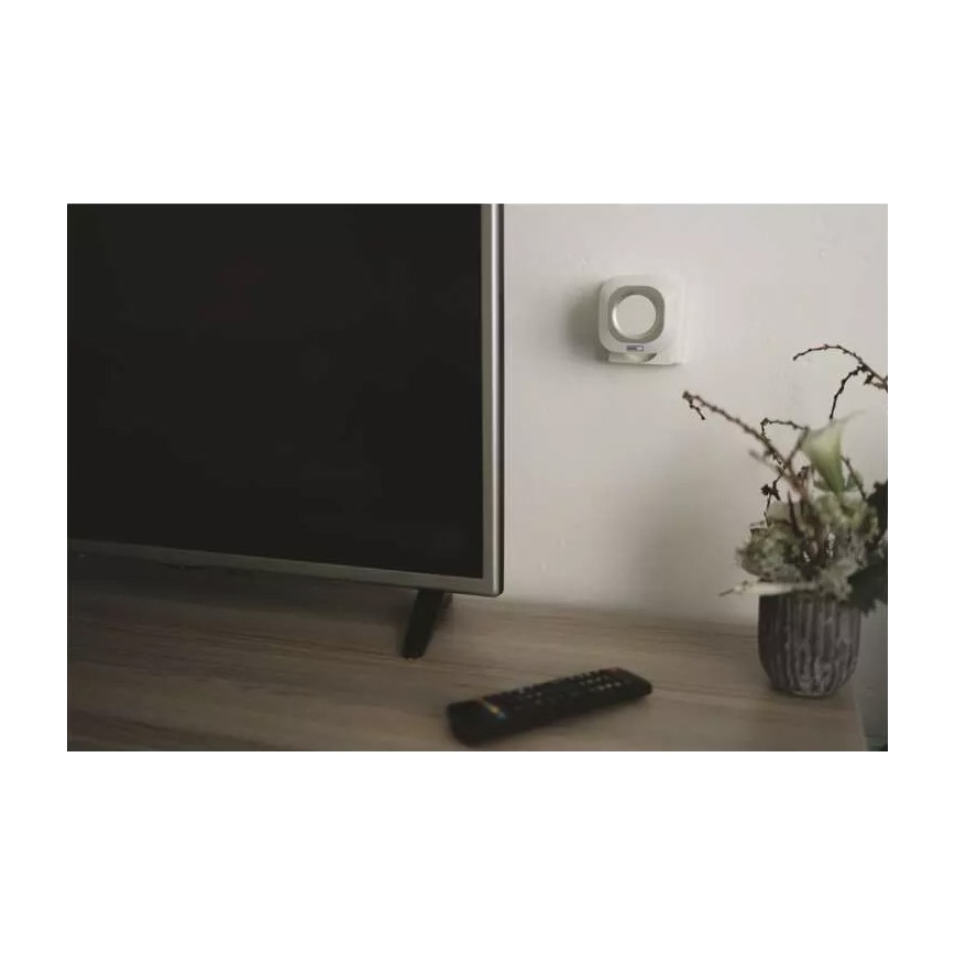 Timbre inalámbrico con enchufe integrado 230V + 1xCR2032 IP44 blanco