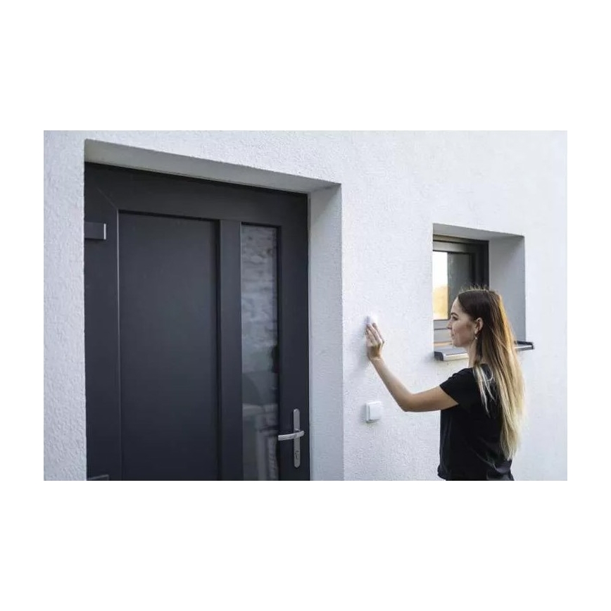 Timbre inalámbrico con enchufe integrado 230V + 1xCR2032 IP44 blanco