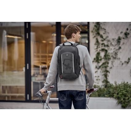 Victorinox - Mochila extensible Touring 2.0 Traveler 33 l negro