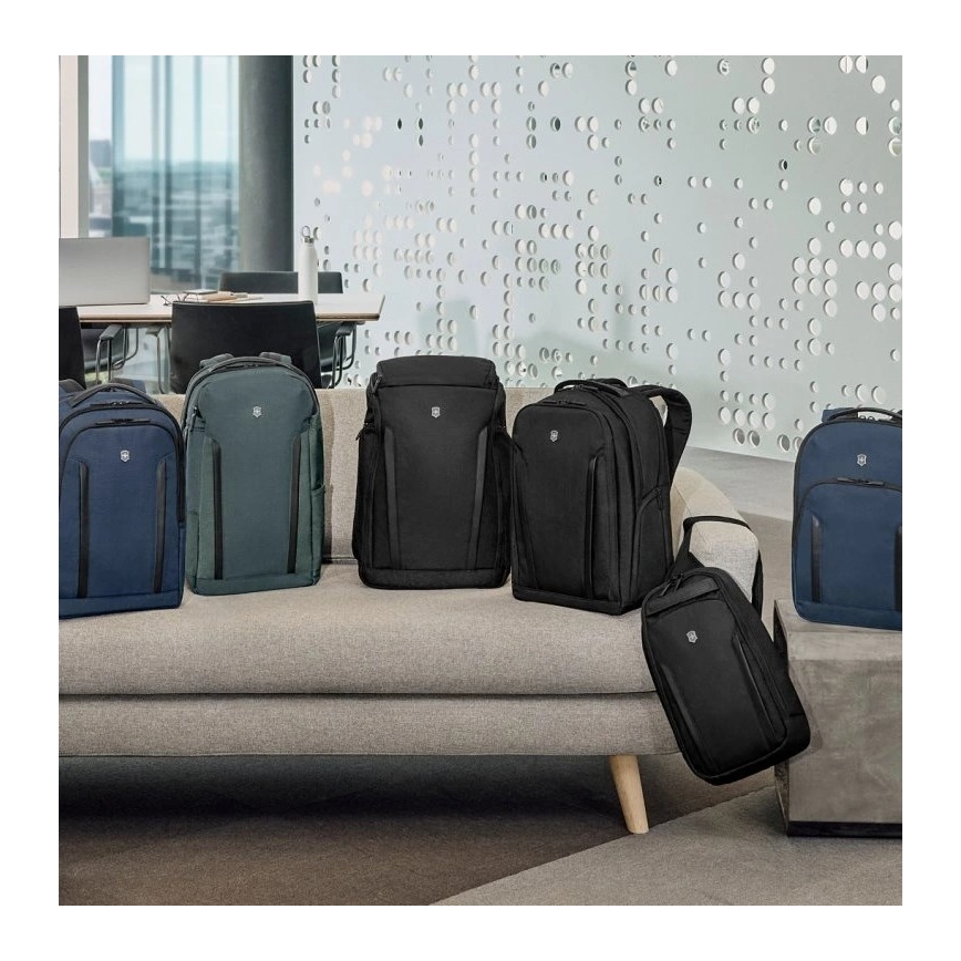 Victorinox - Mochila para portátil 15" Altmont Professional Essential 24 l azul oscuro