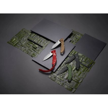 Victorinox - Navaja de bolsillo EVOKE 13 cm rojo