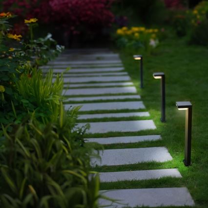Zuma Line - Lámpara solar LED con sensor de movimiento y crepuscular LED/4,5W/2000 mAh IP44 negro